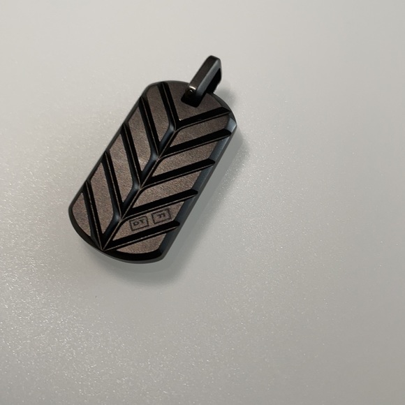 David Yurman 35mm Titanium Blue Sapphire Tag - Picture 5 of 6